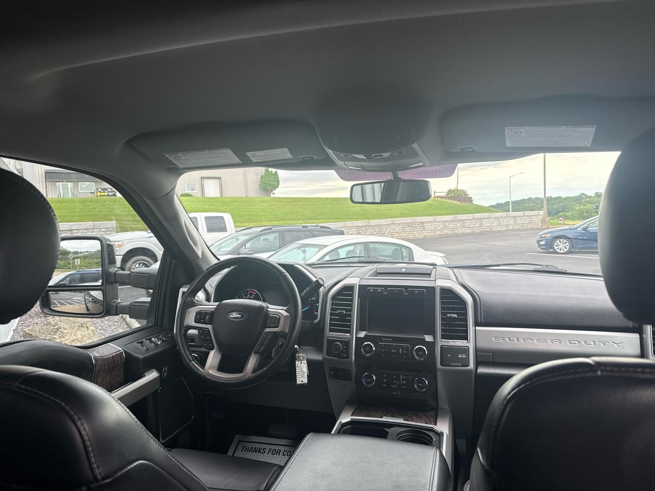Ford Super Duty F-350 SRW Lariat 4WD Crew Cab 6.75' Box 2019