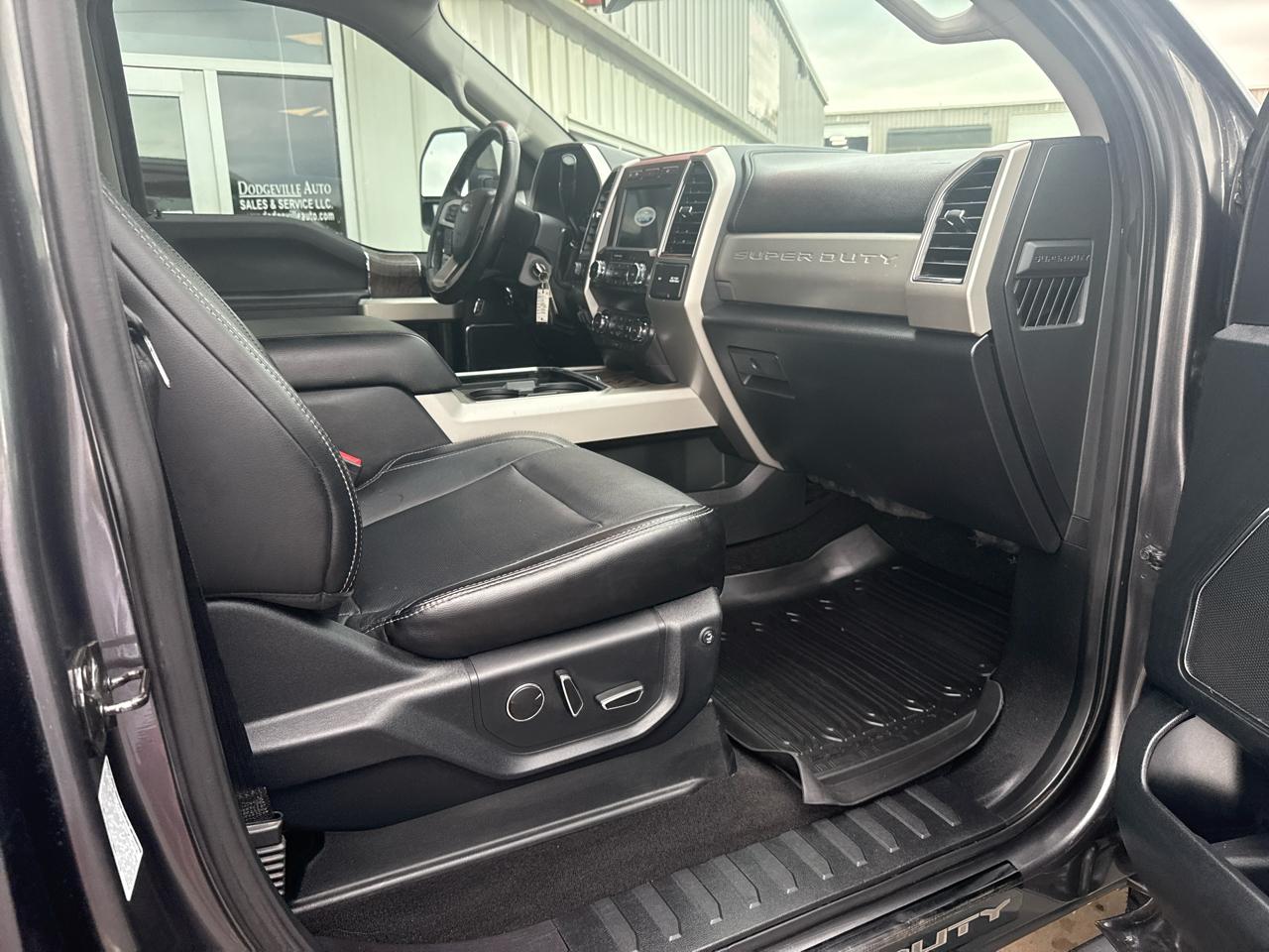 Ford Super Duty F-350 SRW Lariat 4WD Crew Cab 6.75' Box 2019