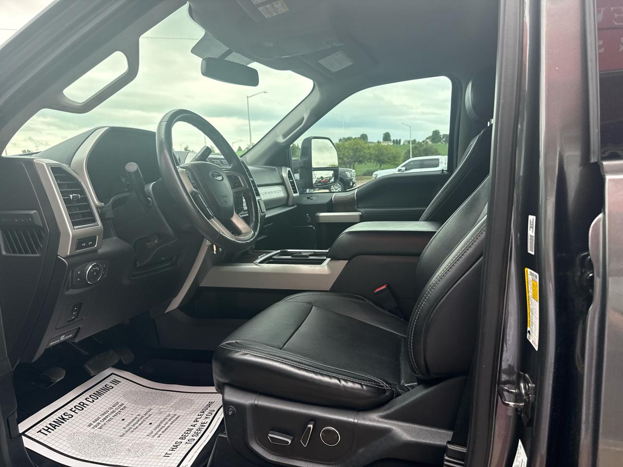 Ford Super Duty F-350 SRW Lariat 4WD Crew Cab 6.75' Box 2019
