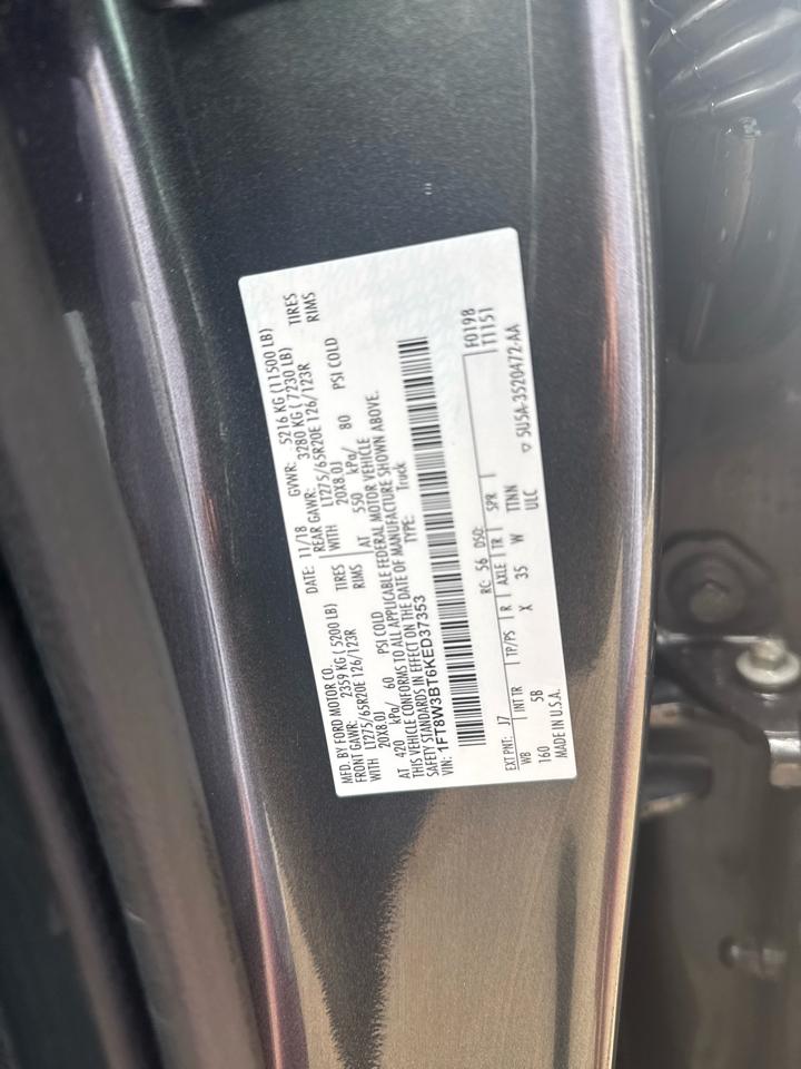 Ford Super Duty F-350 SRW Lariat 4WD Crew Cab 6.75' Box 2019