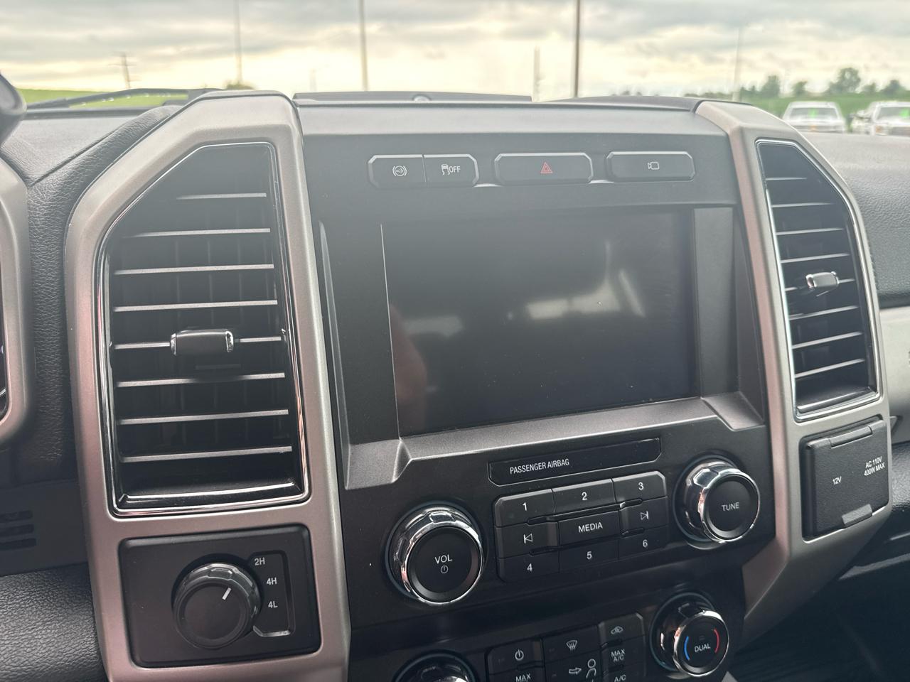 Ford Super Duty F-350 SRW Lariat 4WD Crew Cab 6.75' Box 2019