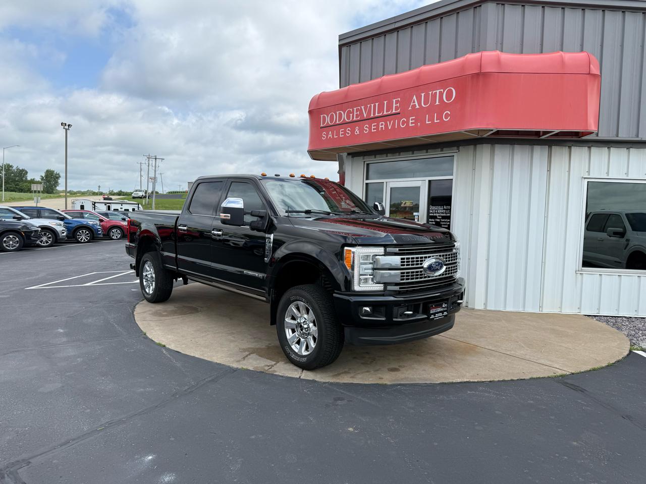 Ford Super Duty F-350 SRW King Ranch 4WD Crew Cab 8' Box 2018
