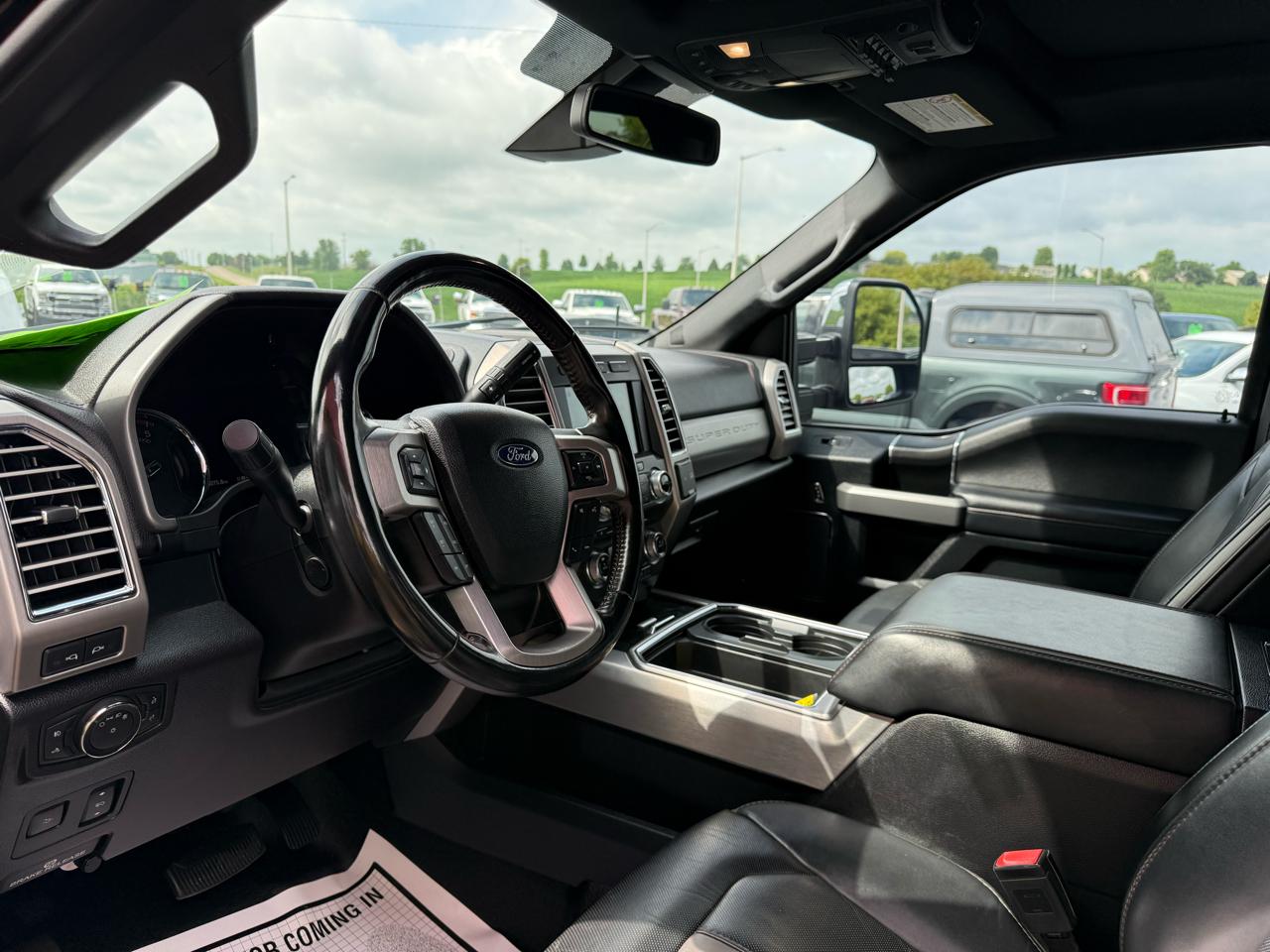 Ford Super Duty F-350 SRW King Ranch 4WD Crew Cab 8' Box 2018
