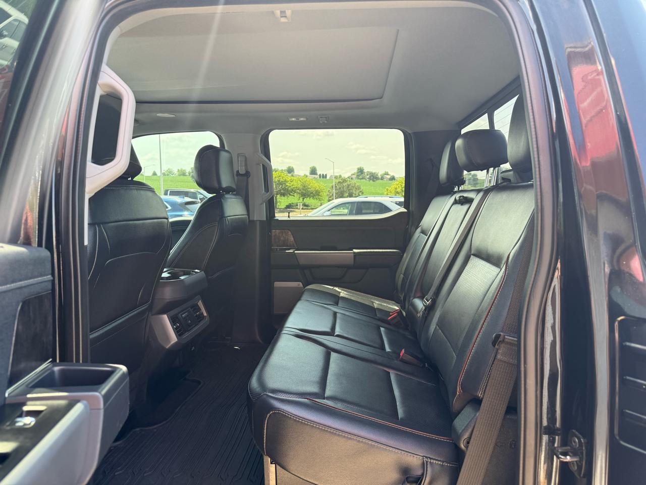 Ford Super Duty F-250 SRW Lariat 4WD Crew Cab 6.75' Box 2024