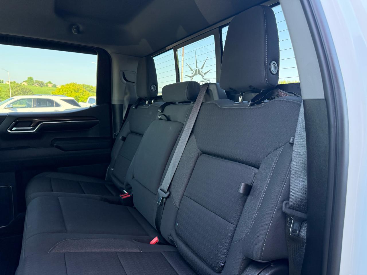 Chevrolet Silverado 1500 4WD Crew Cab 157" RST 2022