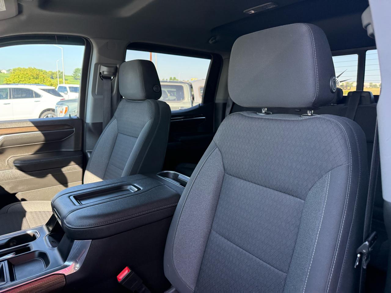 Chevrolet Silverado 1500 4WD Crew Cab 157" RST 2022
