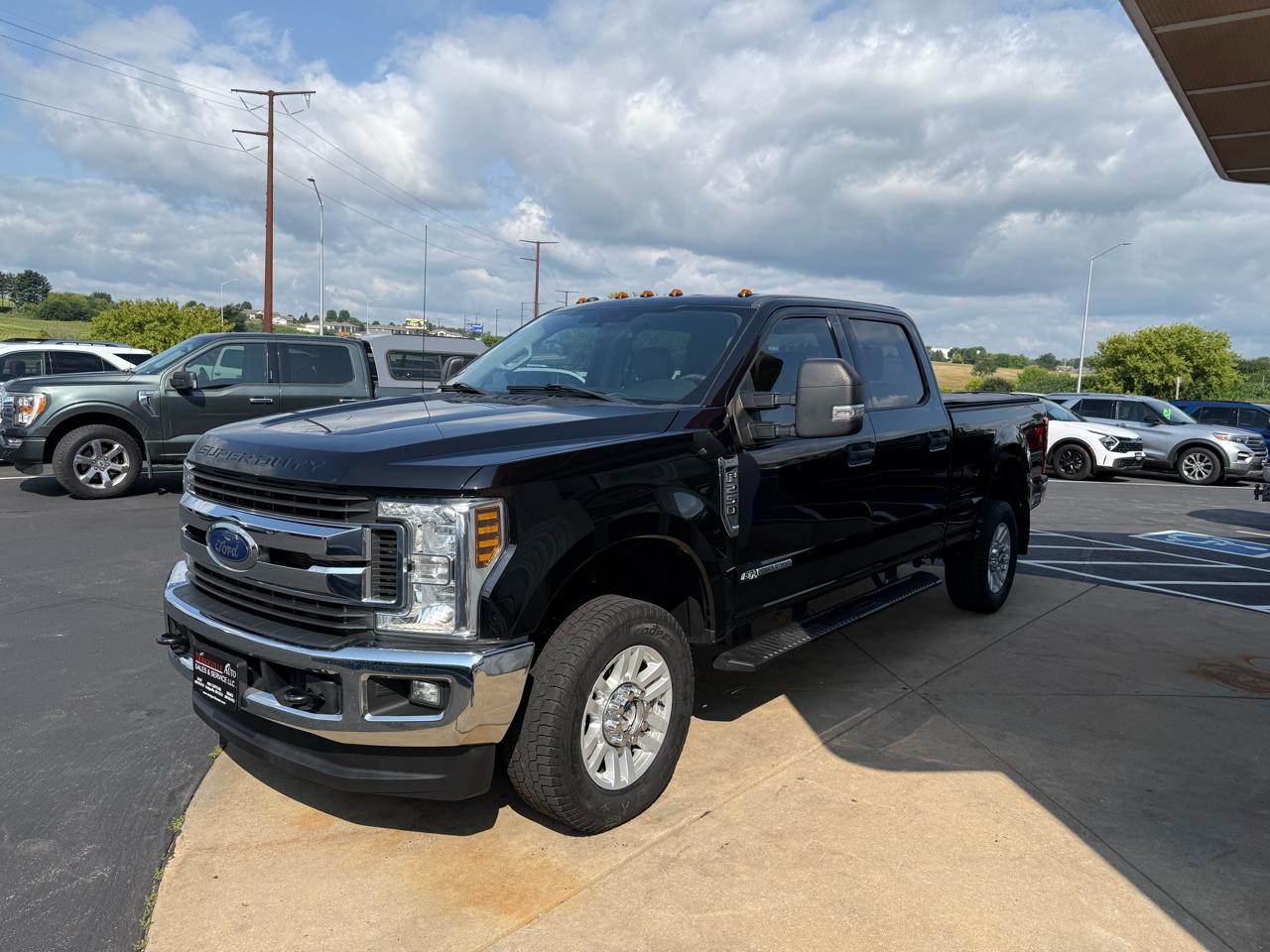 Ford Super Duty F-250 SRW XLT 4WD Crew Cab 6.75' Box 2019