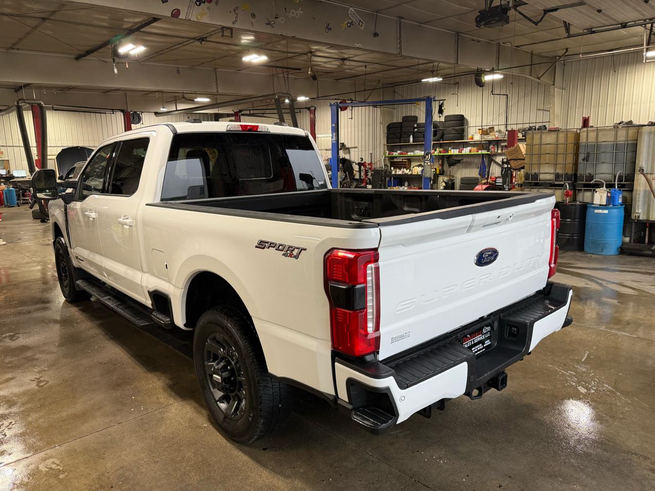 Ford Super Duty F-250 SRW Lariat 4WD Crew Cab 6.75' Box 2023
