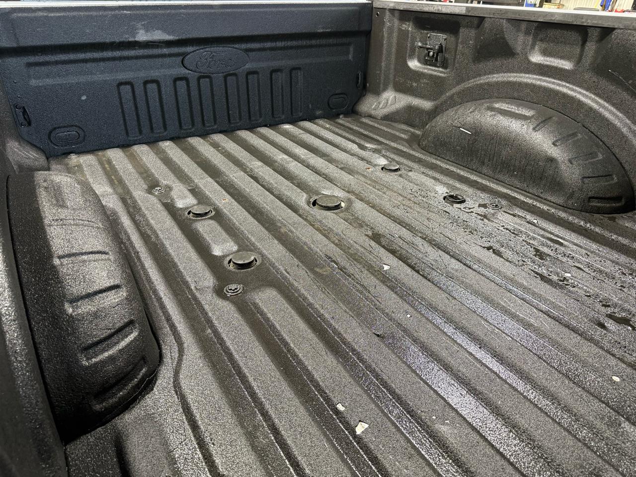 Ford Super Duty F-250 SRW Lariat 4WD Crew Cab 6.75' Box 2023