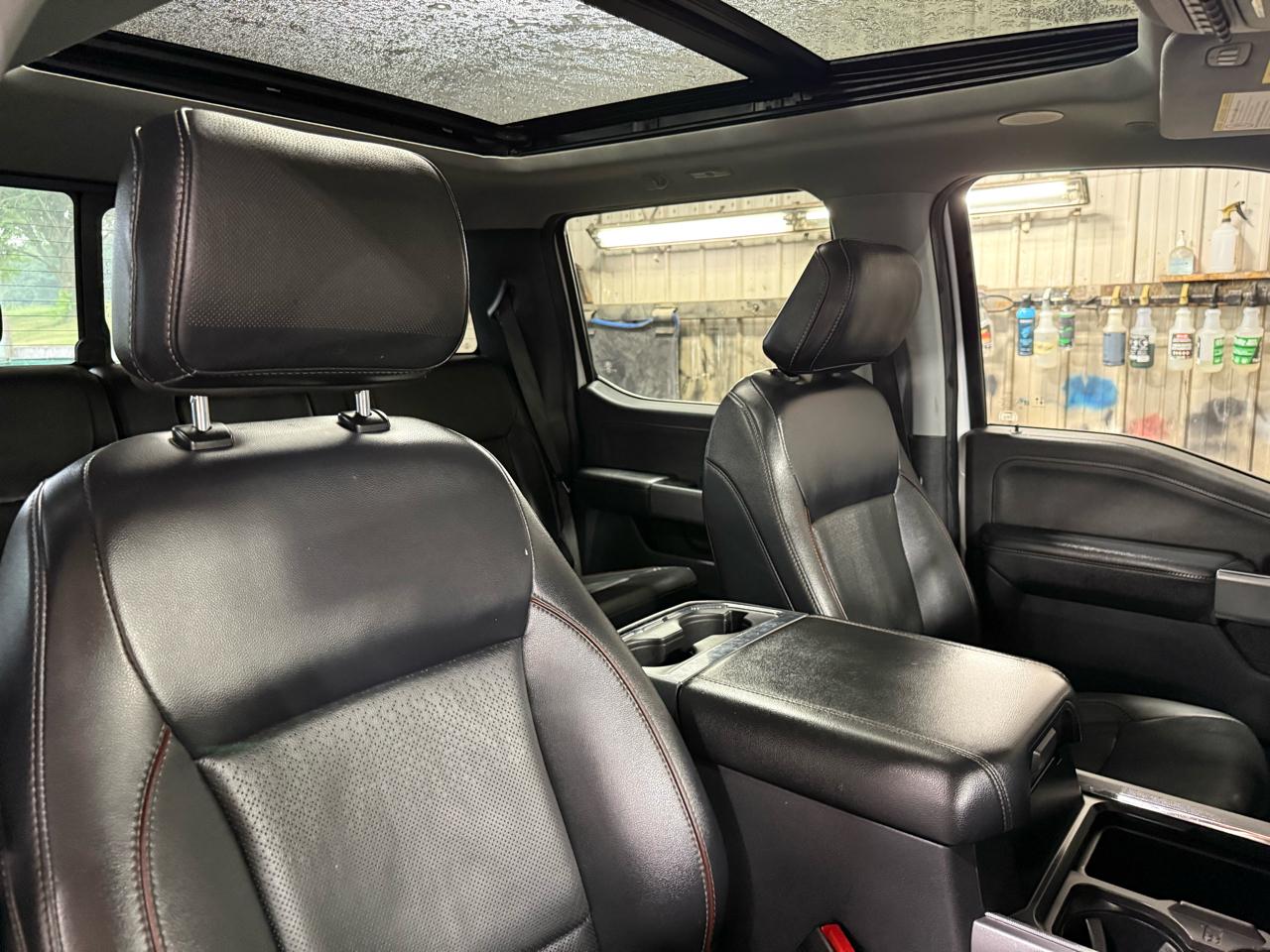 Ford Super Duty F-250 SRW Lariat 4WD Crew Cab 6.75' Box 2023