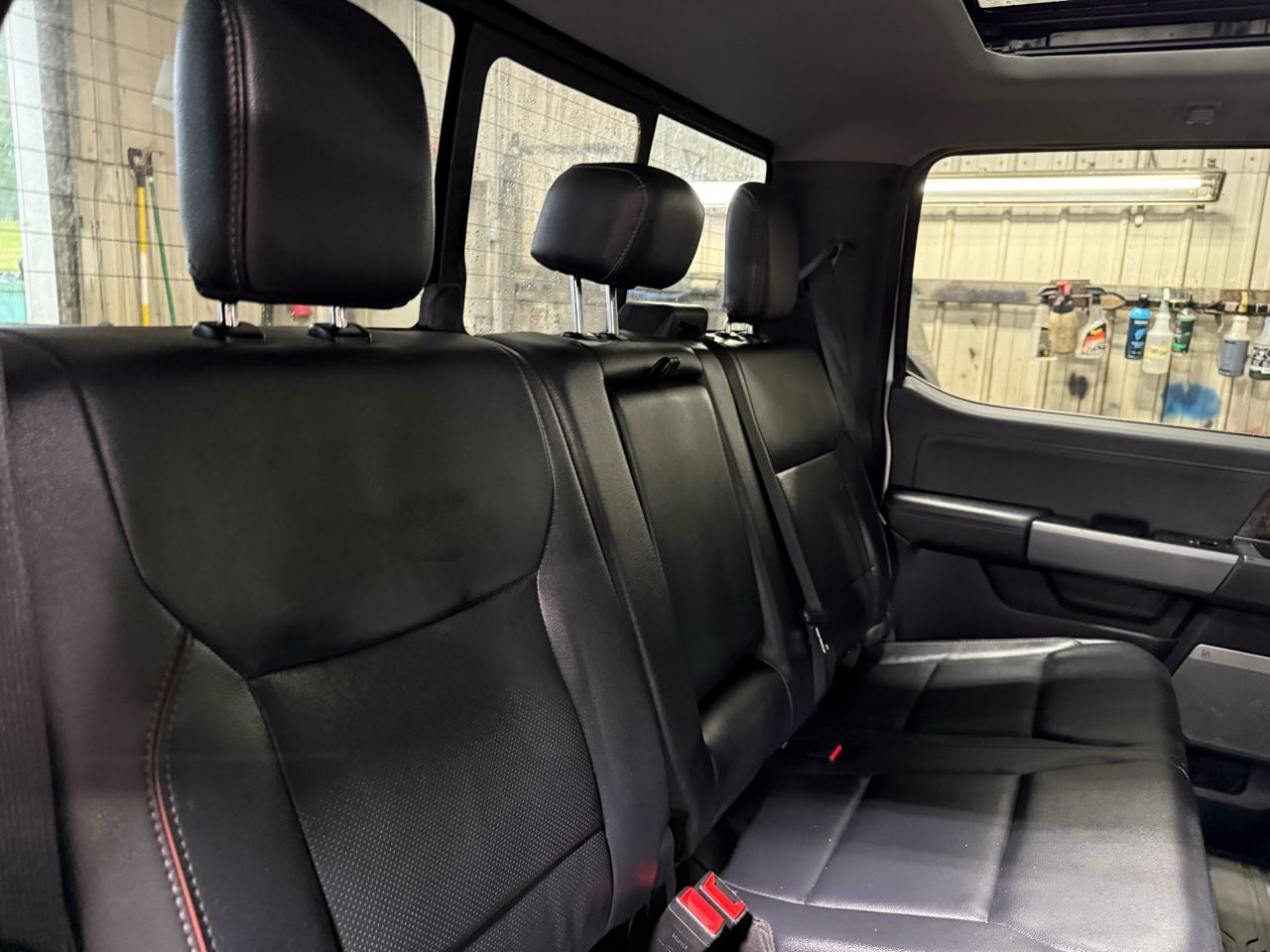 Ford Super Duty F-250 SRW Lariat 4WD Crew Cab 6.75' Box 2023