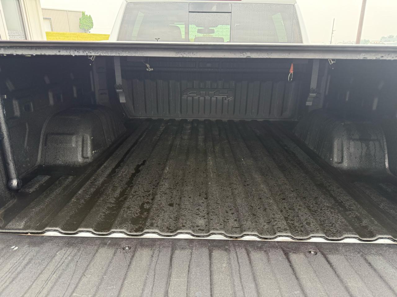 GMC Sierra 1500 4WD Crew Cab 147" AT4 2021