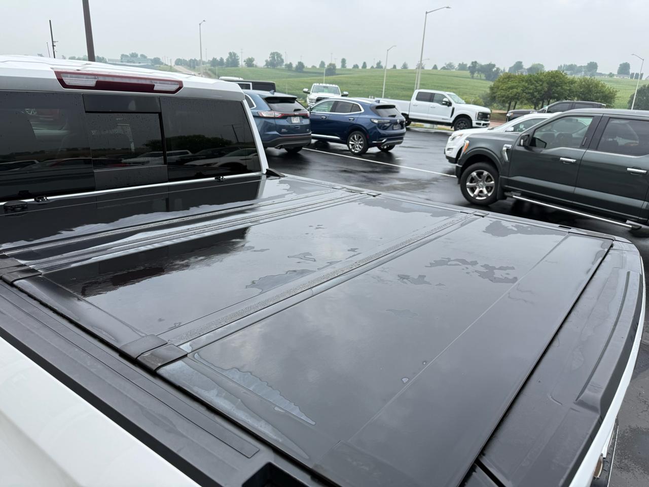 GMC Sierra 1500 4WD Crew Cab 147" AT4 2021