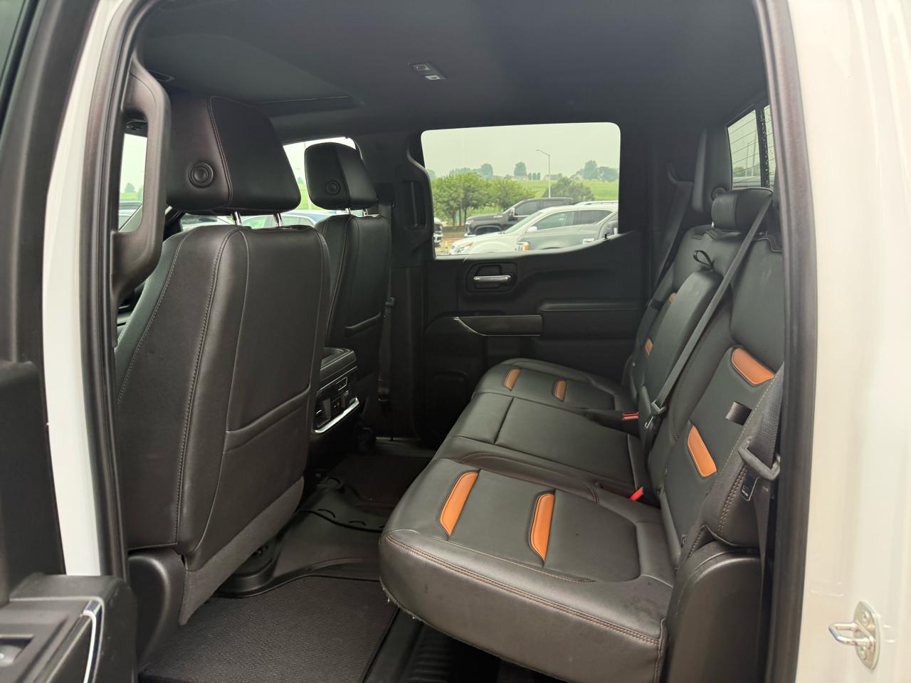 GMC Sierra 1500 4WD Crew Cab 147" AT4 2021
