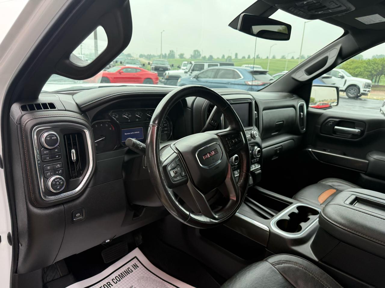 GMC Sierra 1500 4WD Crew Cab 147" AT4 2021