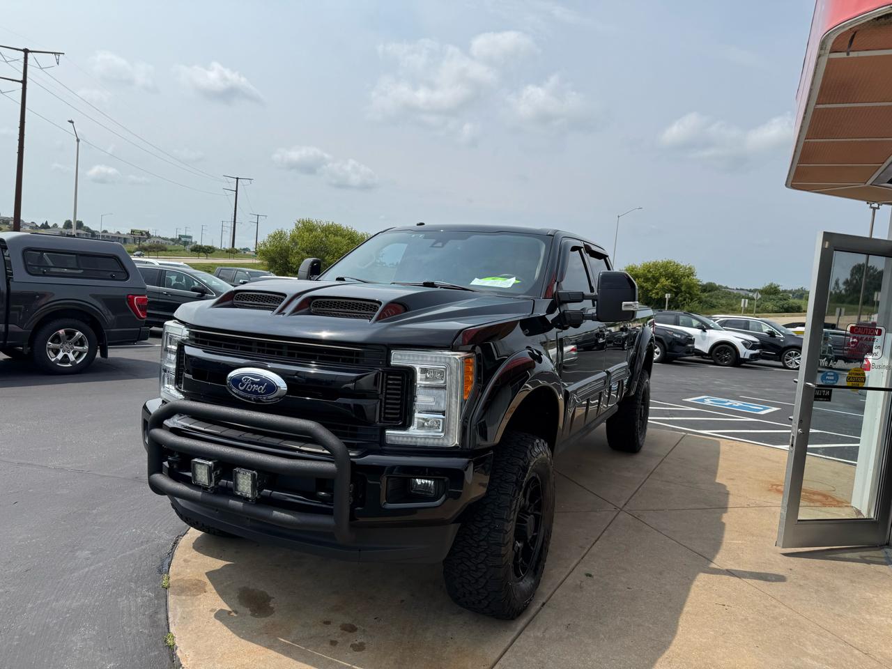 Ford Super Duty F-250 SRW Lariat 4WD Crew Cab 6.75' Box 2018