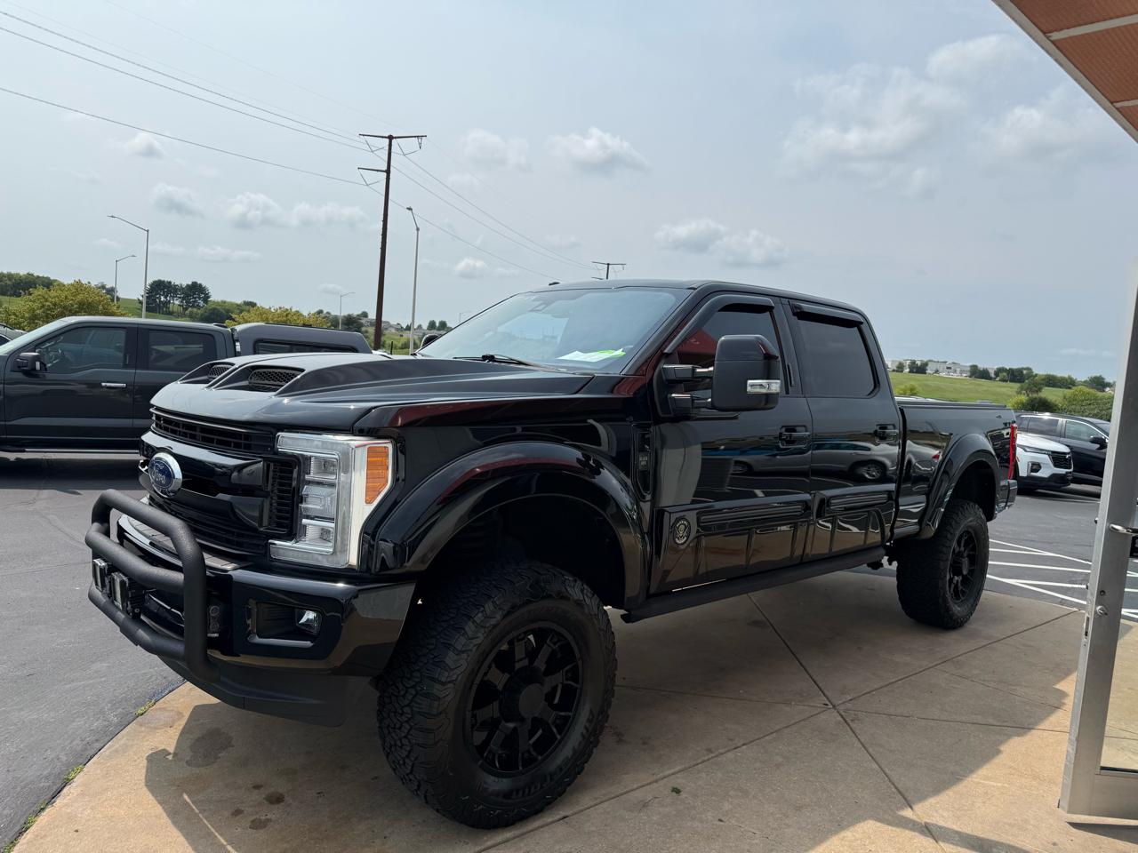 Ford Super Duty F-250 SRW Lariat 4WD Crew Cab 6.75' Box 2018