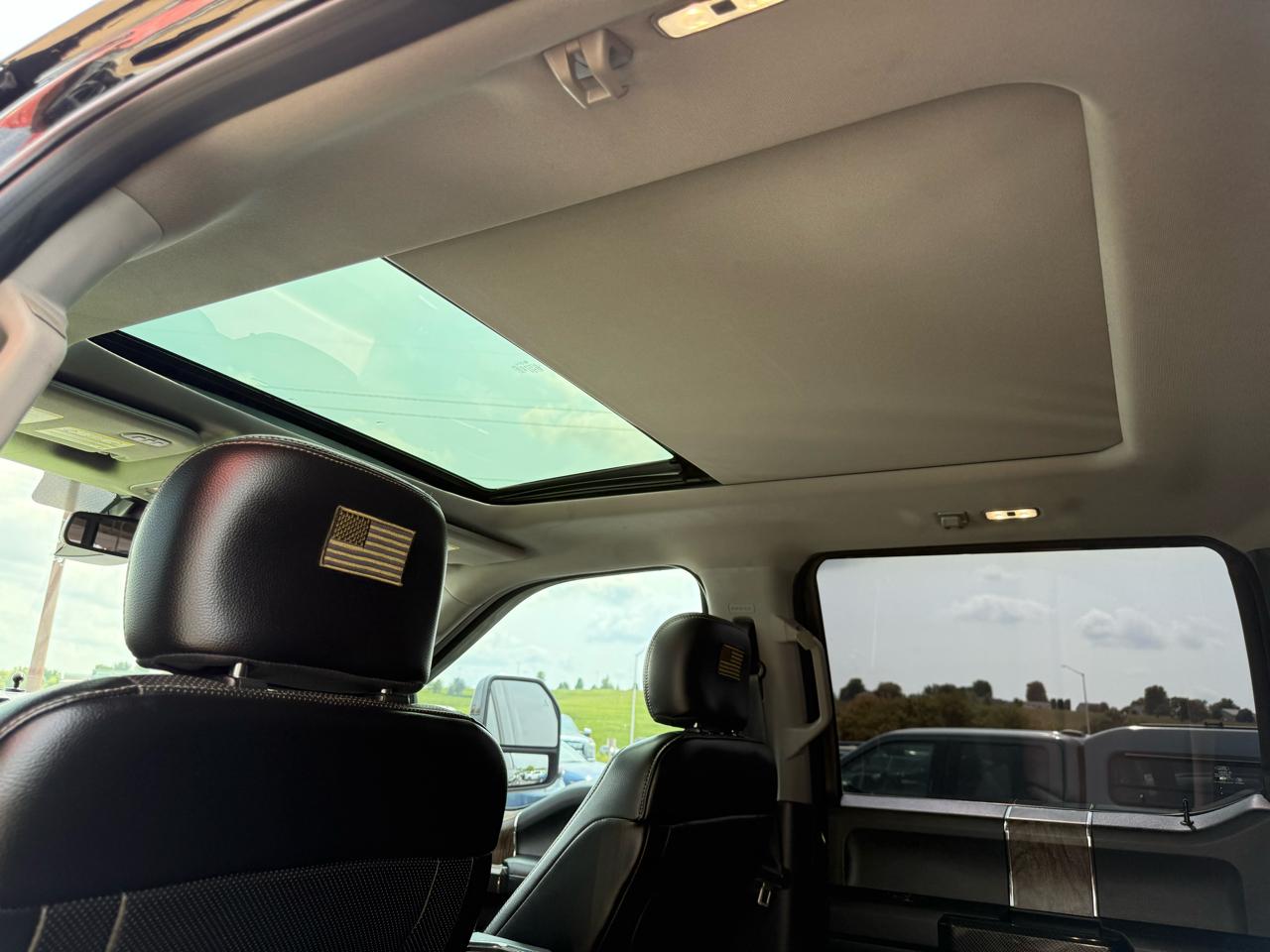 Ford Super Duty F-250 SRW Lariat 4WD Crew Cab 6.75' Box 2018