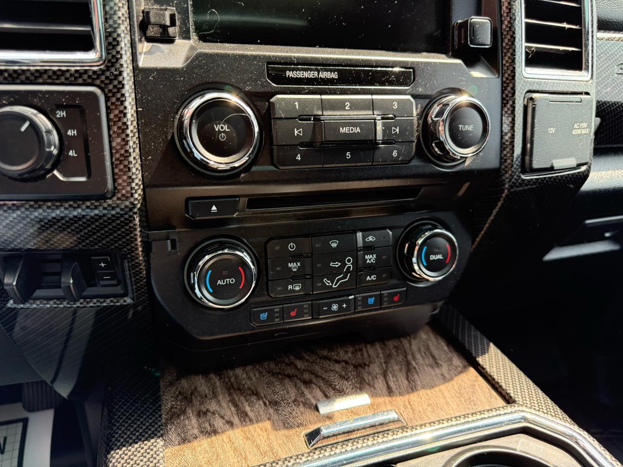 Ford Super Duty F-250 SRW Lariat 4WD Crew Cab 6.75' Box 2018