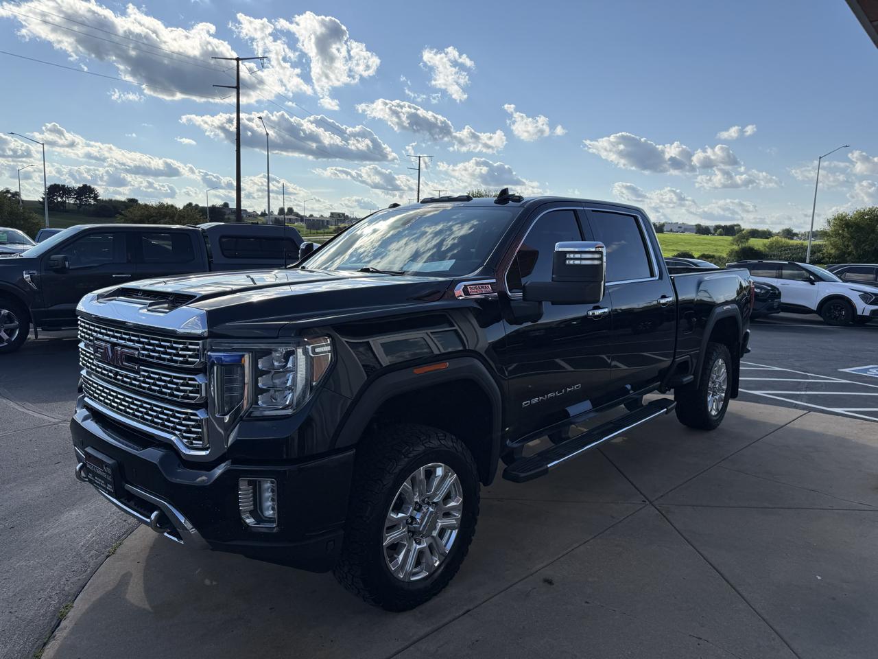 GMC Sierra 2500HD 4WD Crew Cab 159" Denali 2020