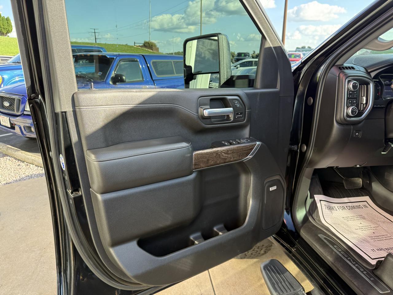 GMC Sierra 2500HD 4WD Crew Cab 159" Denali 2020