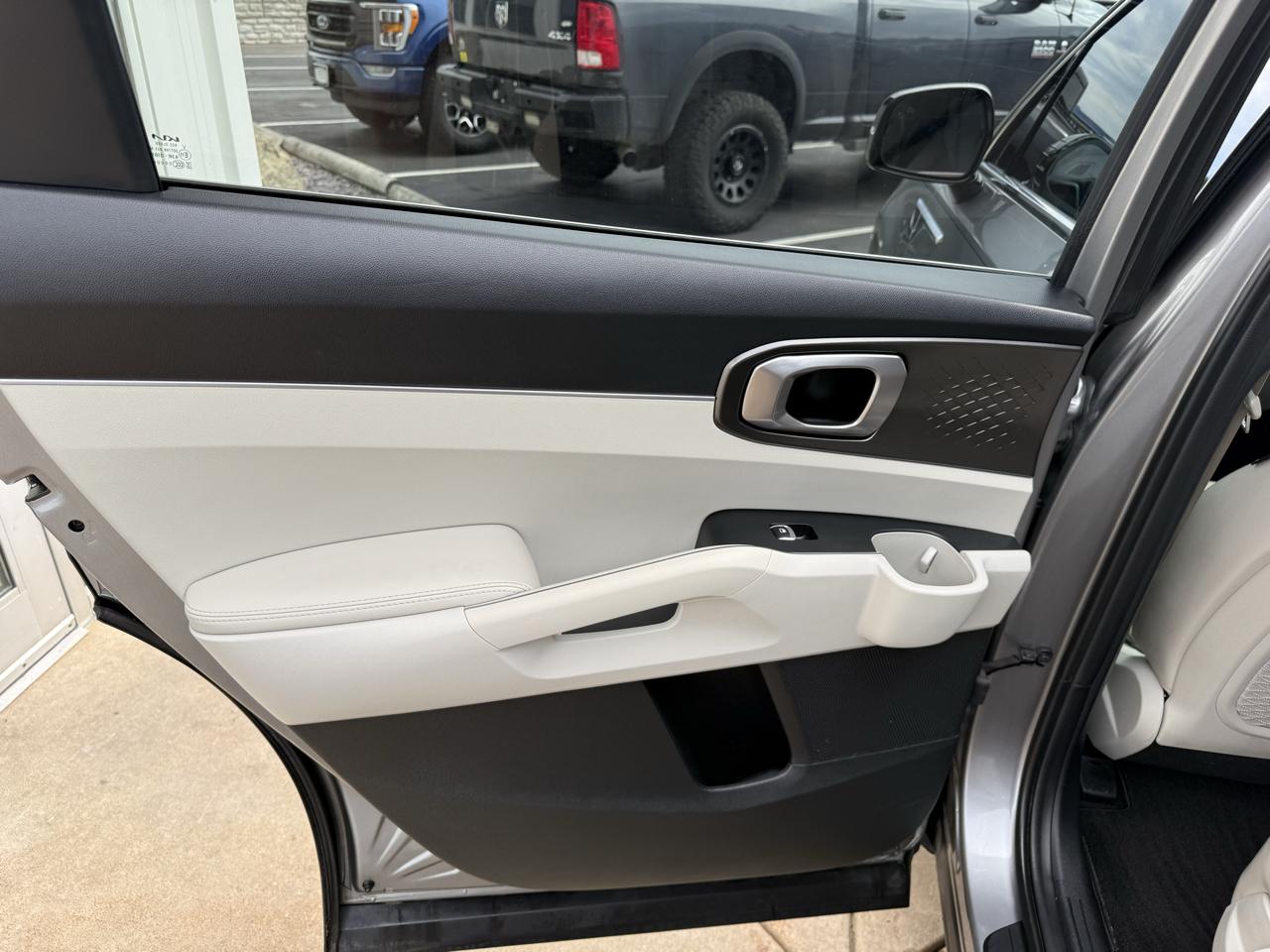 Kia Sorento Hybrid EX AWD 2023