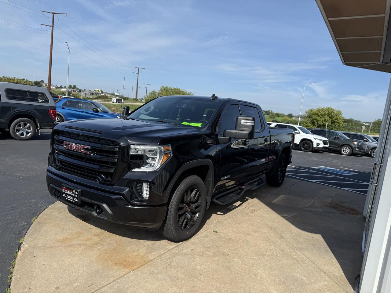 GMC Sierra 1500 4WD Crew Cab 157" Elevation 2021