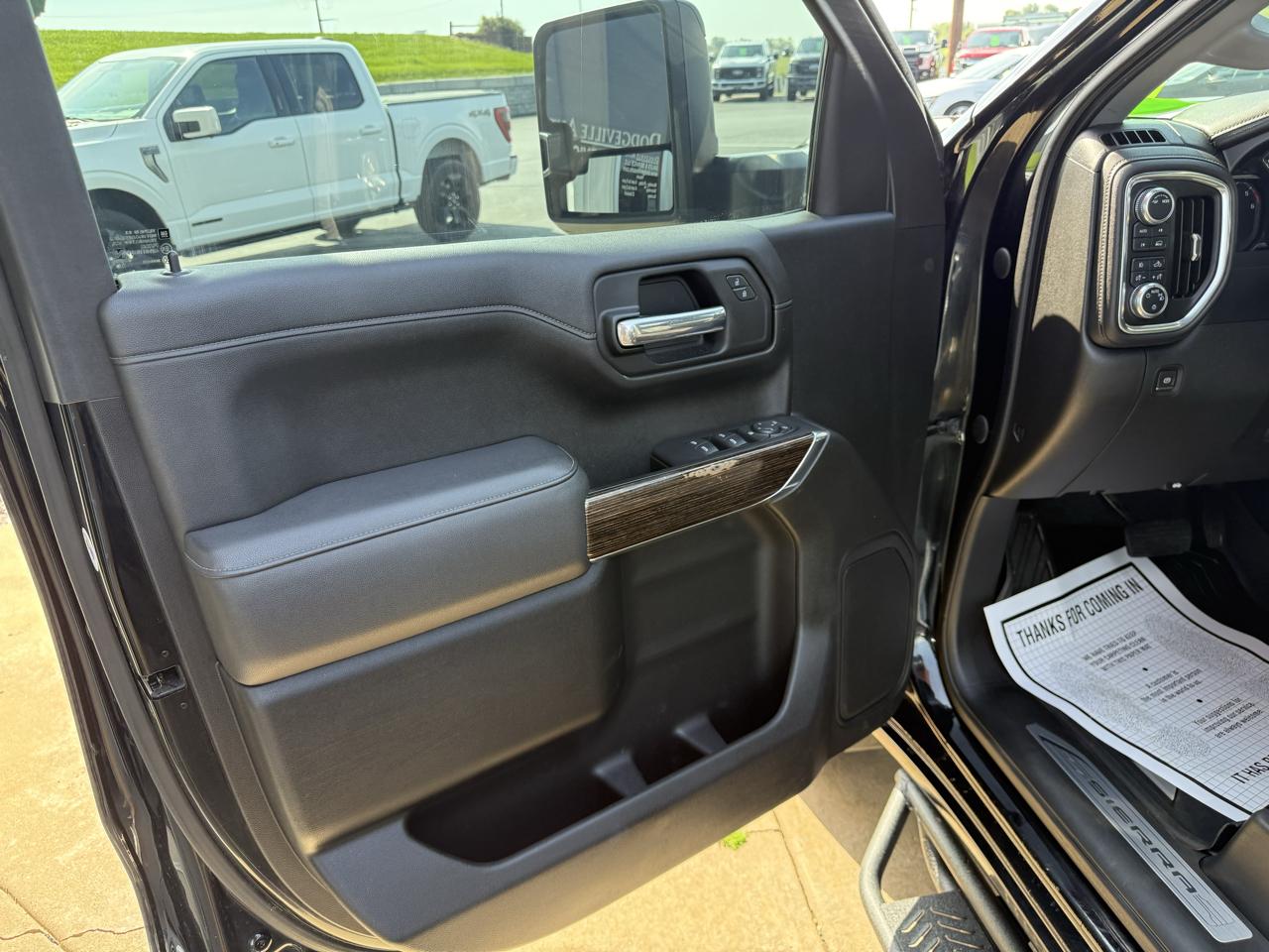 GMC Sierra 1500 4WD Crew Cab 157" Elevation 2021