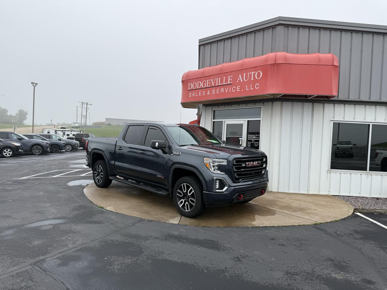 GMC Sierra 1500 4WD Crew Cab 147" AT4 2021