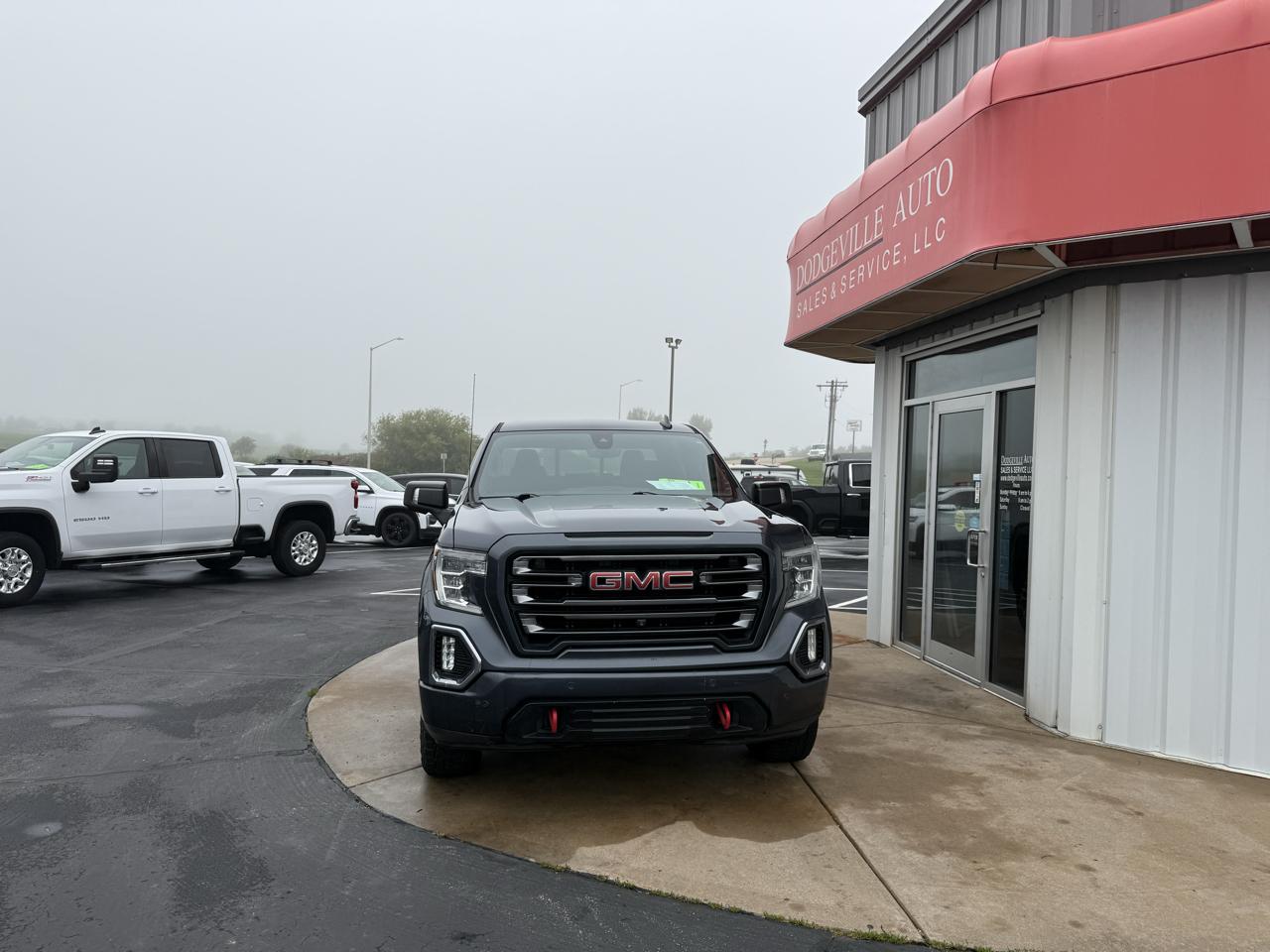 GMC Sierra 1500 4WD Crew Cab 147" AT4 2021