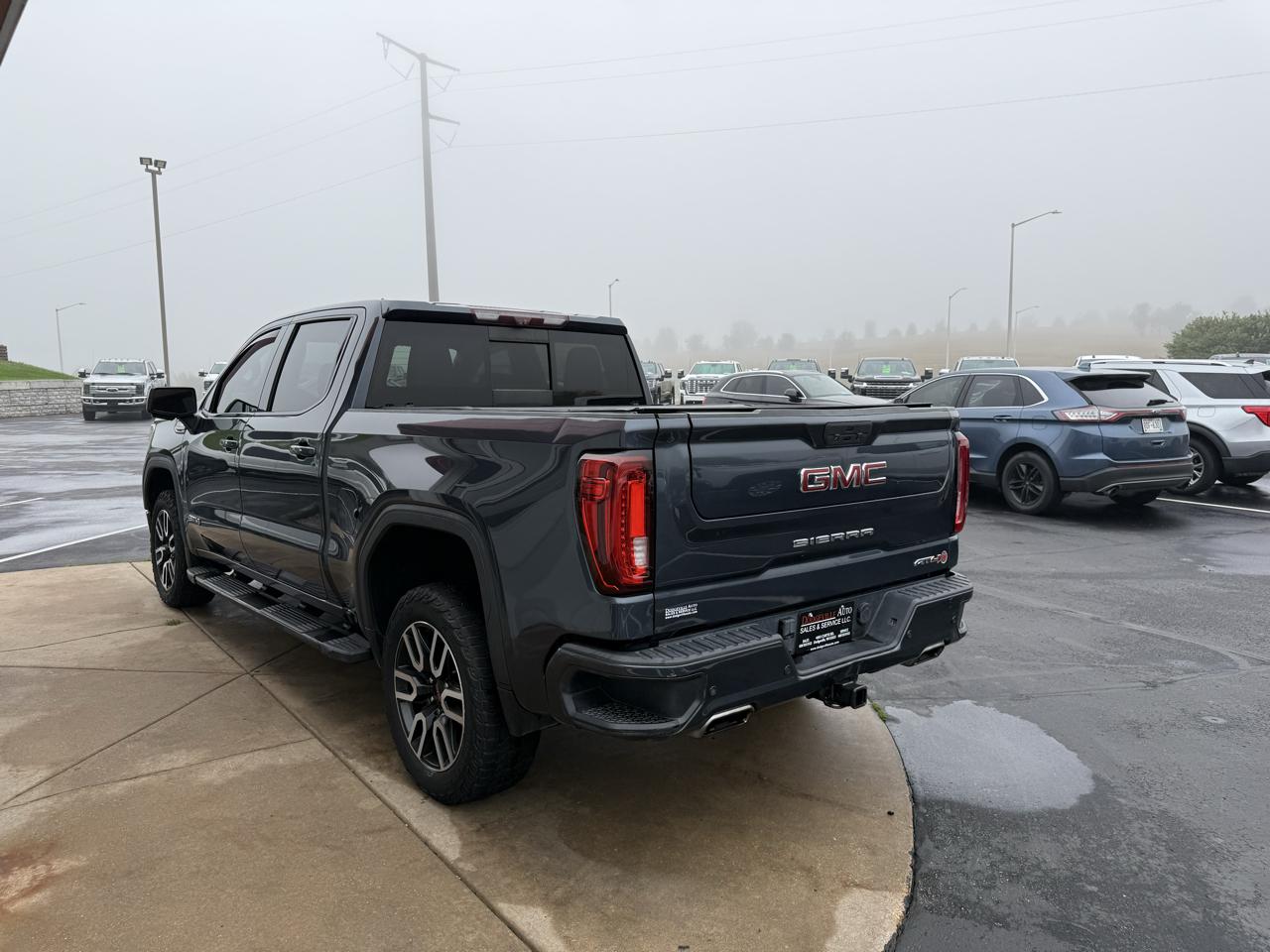 GMC Sierra 1500 4WD Crew Cab 147" AT4 2021