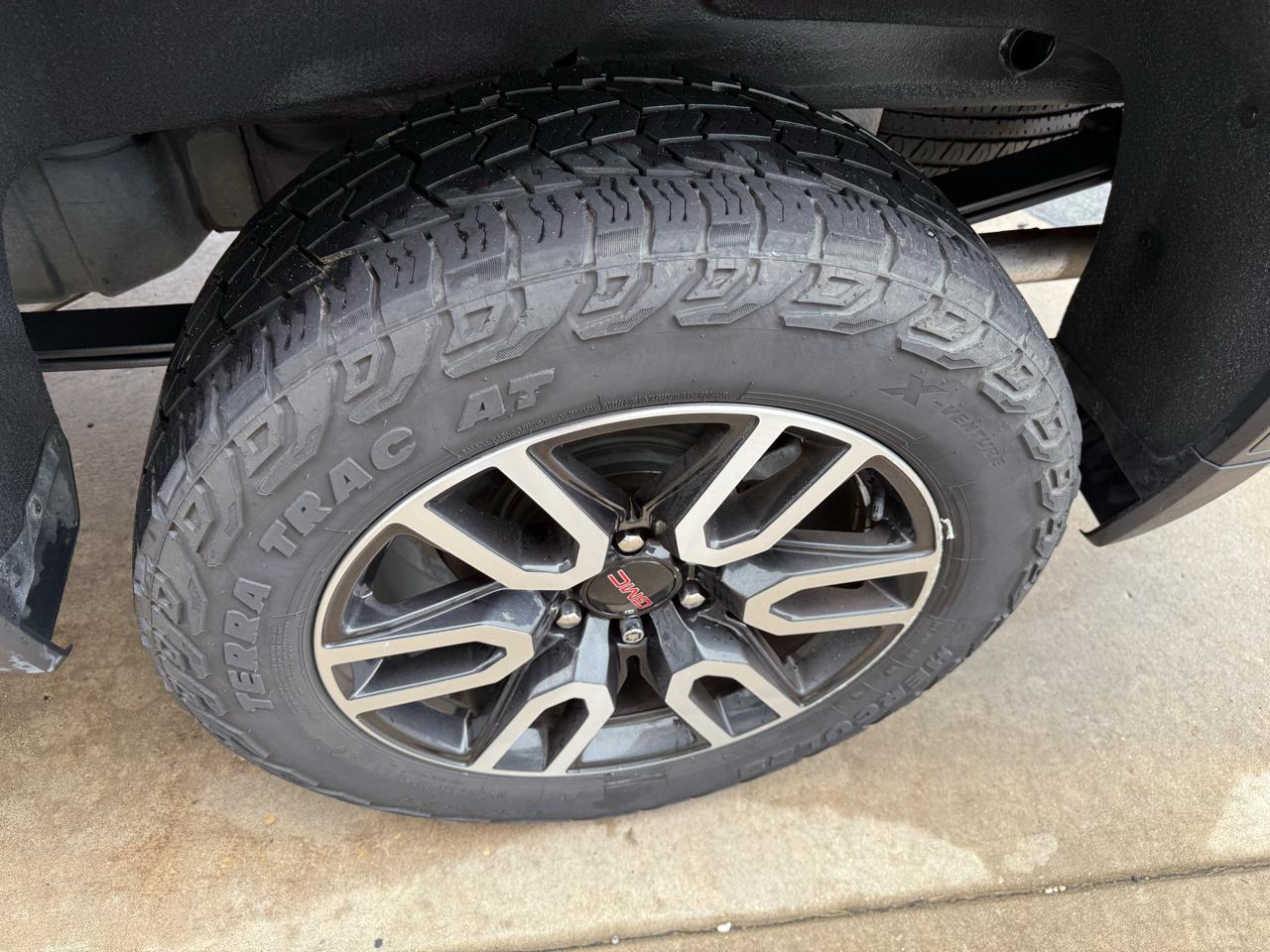 GMC Sierra 1500 4WD Crew Cab 147" AT4 2021