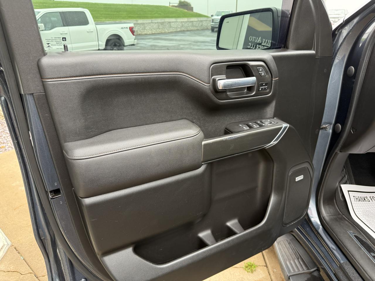 GMC Sierra 1500 4WD Crew Cab 147" AT4 2021