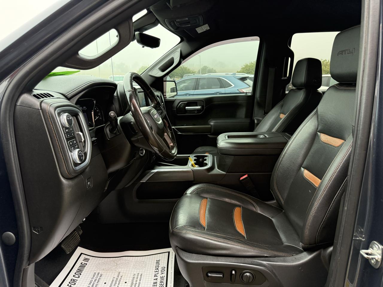 GMC Sierra 1500 4WD Crew Cab 147" AT4 2021