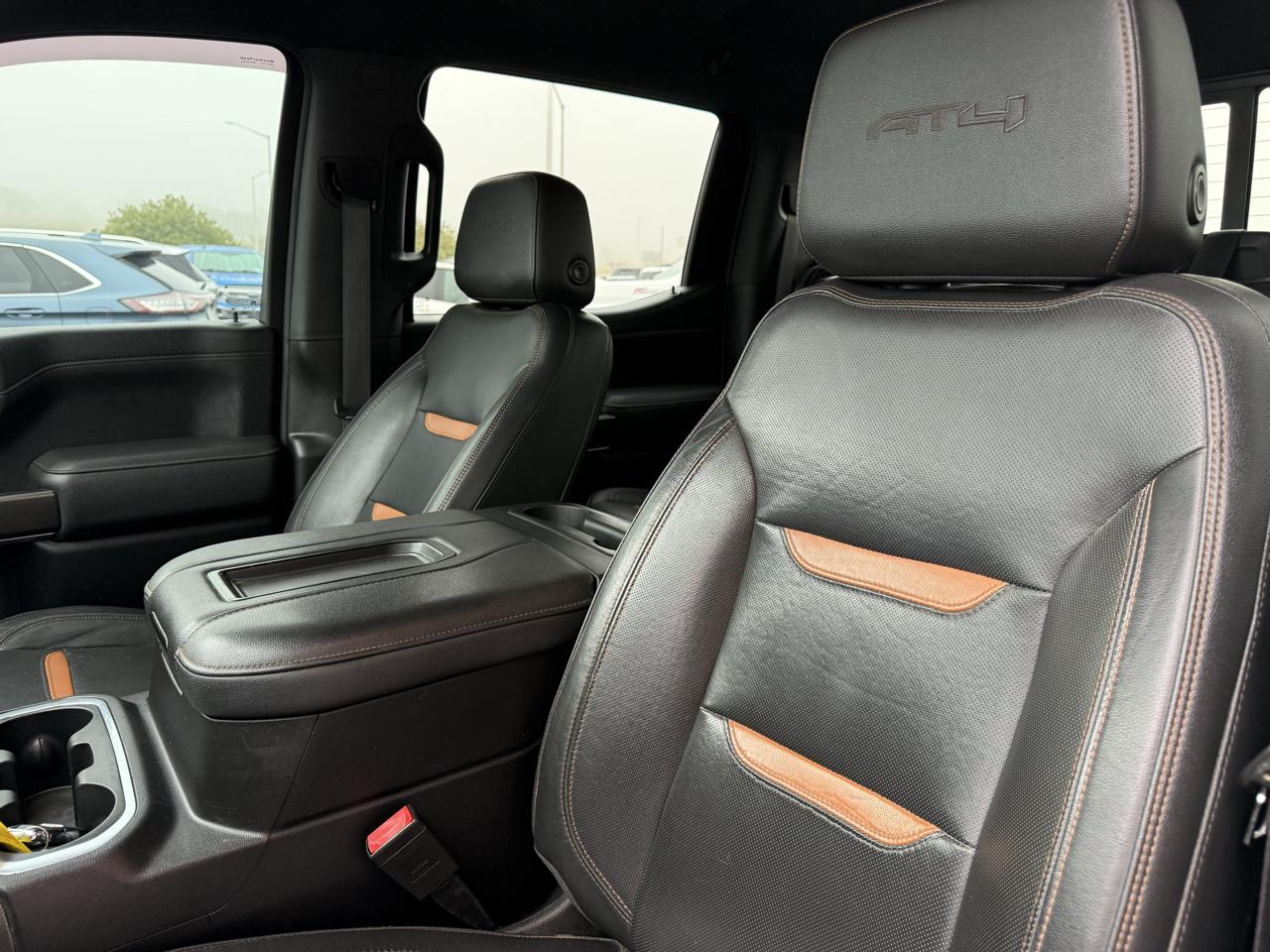 GMC Sierra 1500 4WD Crew Cab 147" AT4 2021
