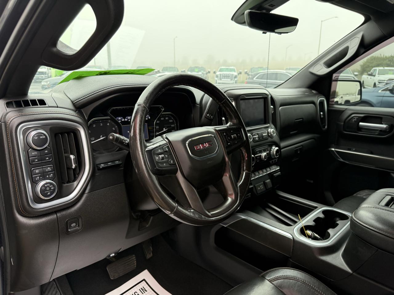GMC Sierra 1500 4WD Crew Cab 147" AT4 2021
