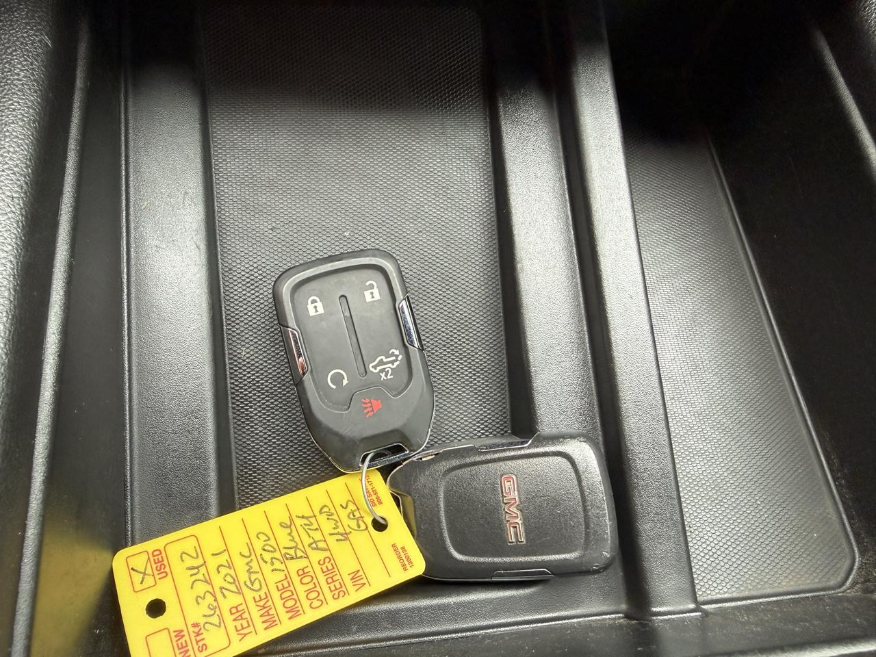 GMC Sierra 1500 4WD Crew Cab 147" AT4 2021