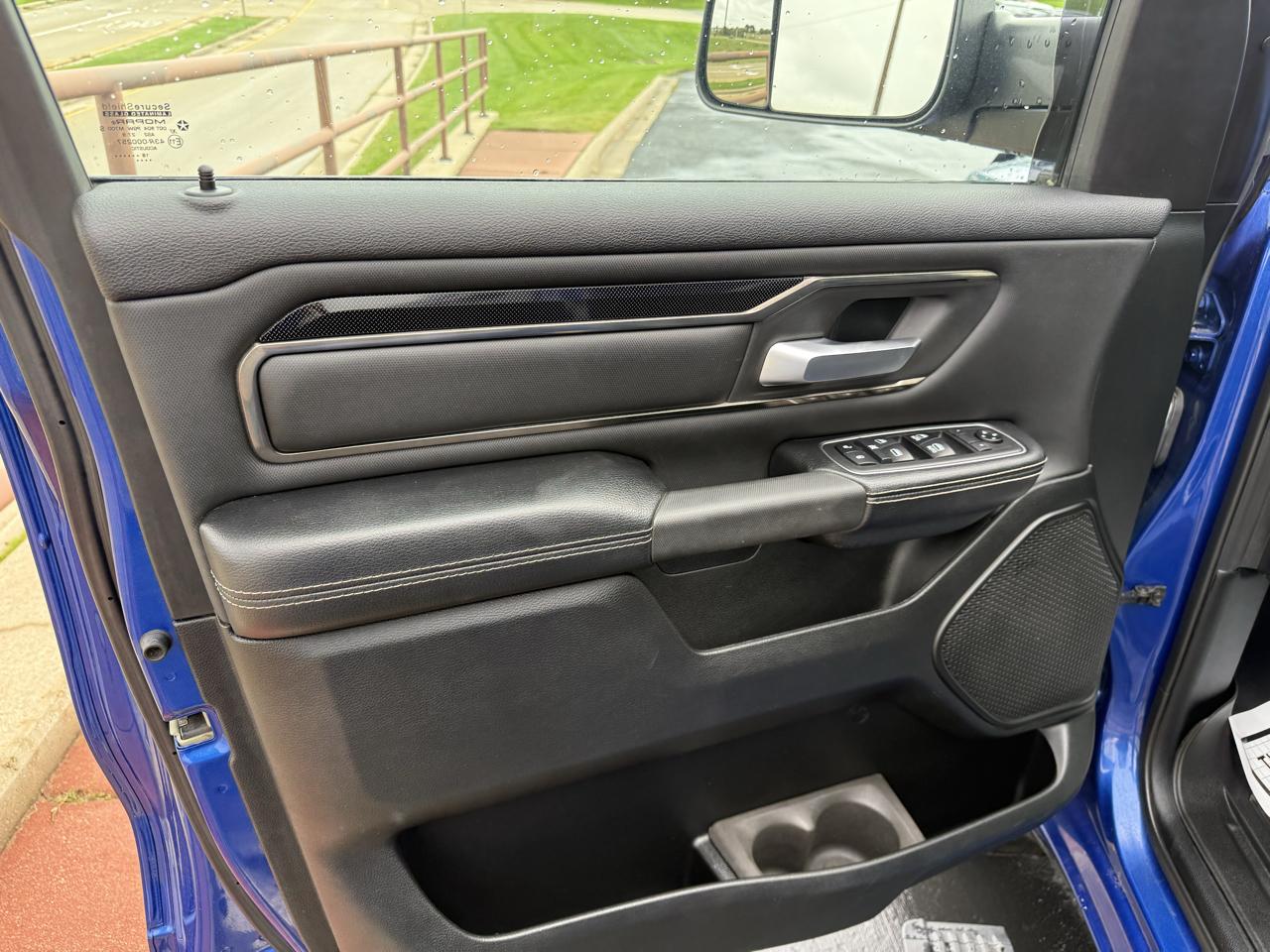 RAM 1500 Sport 4x4 Crew Cab 6'4" Box 2019