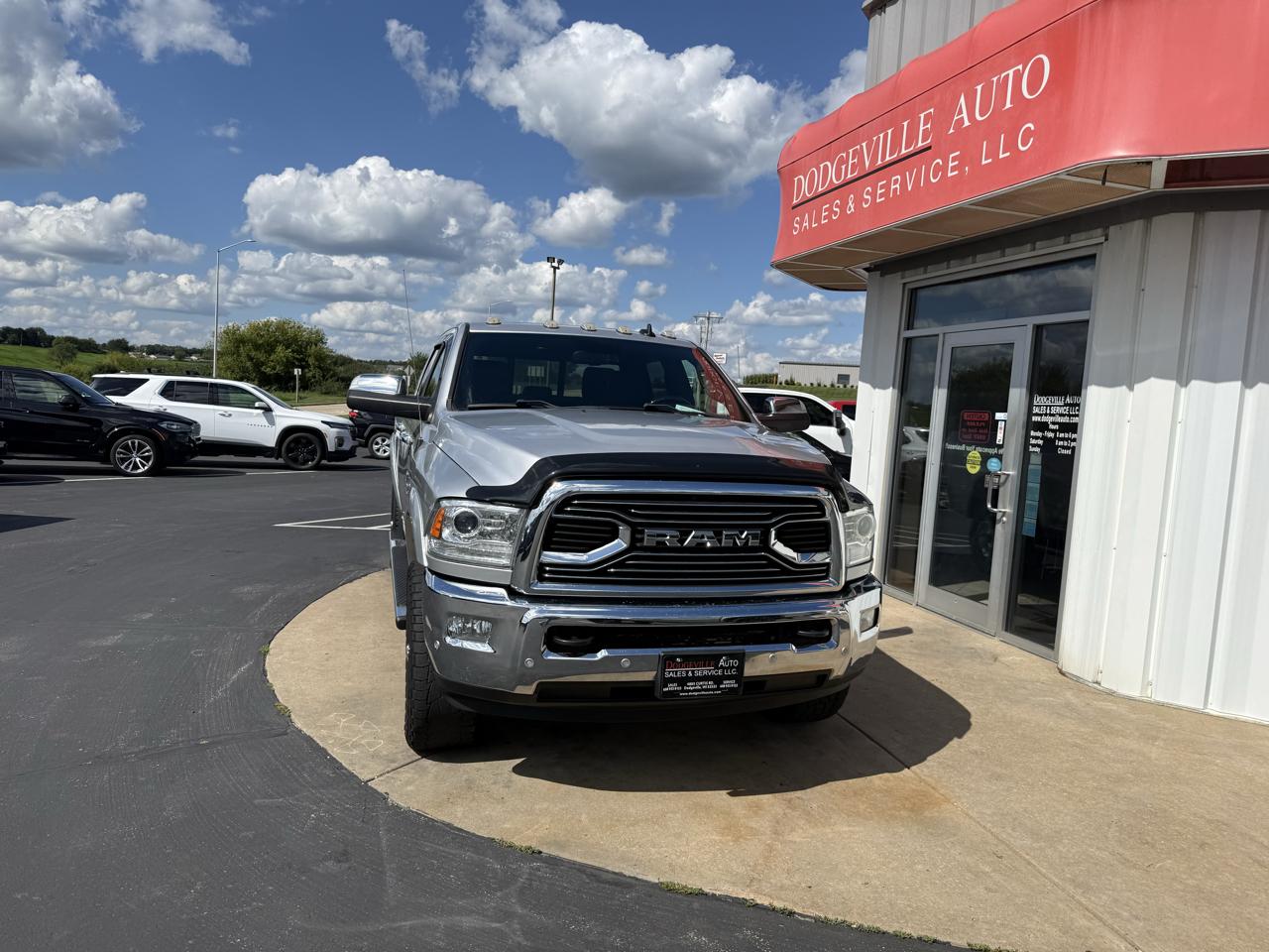RAM 3500 Limited 4x4 Crew Cab 6'4" Box 2018