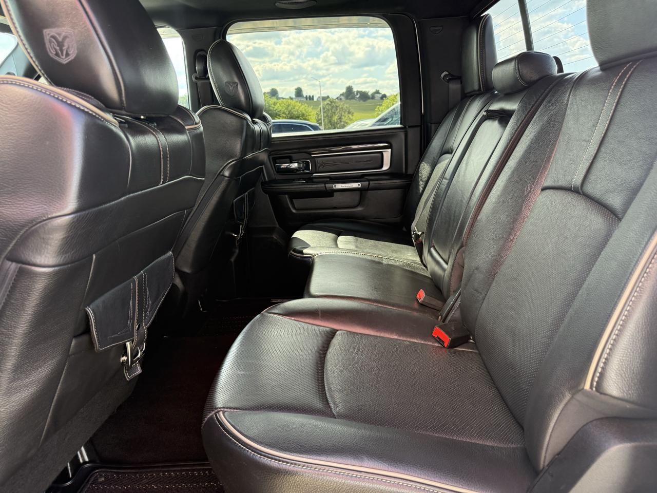 RAM 3500 Limited 4x4 Crew Cab 6'4" Box 2018