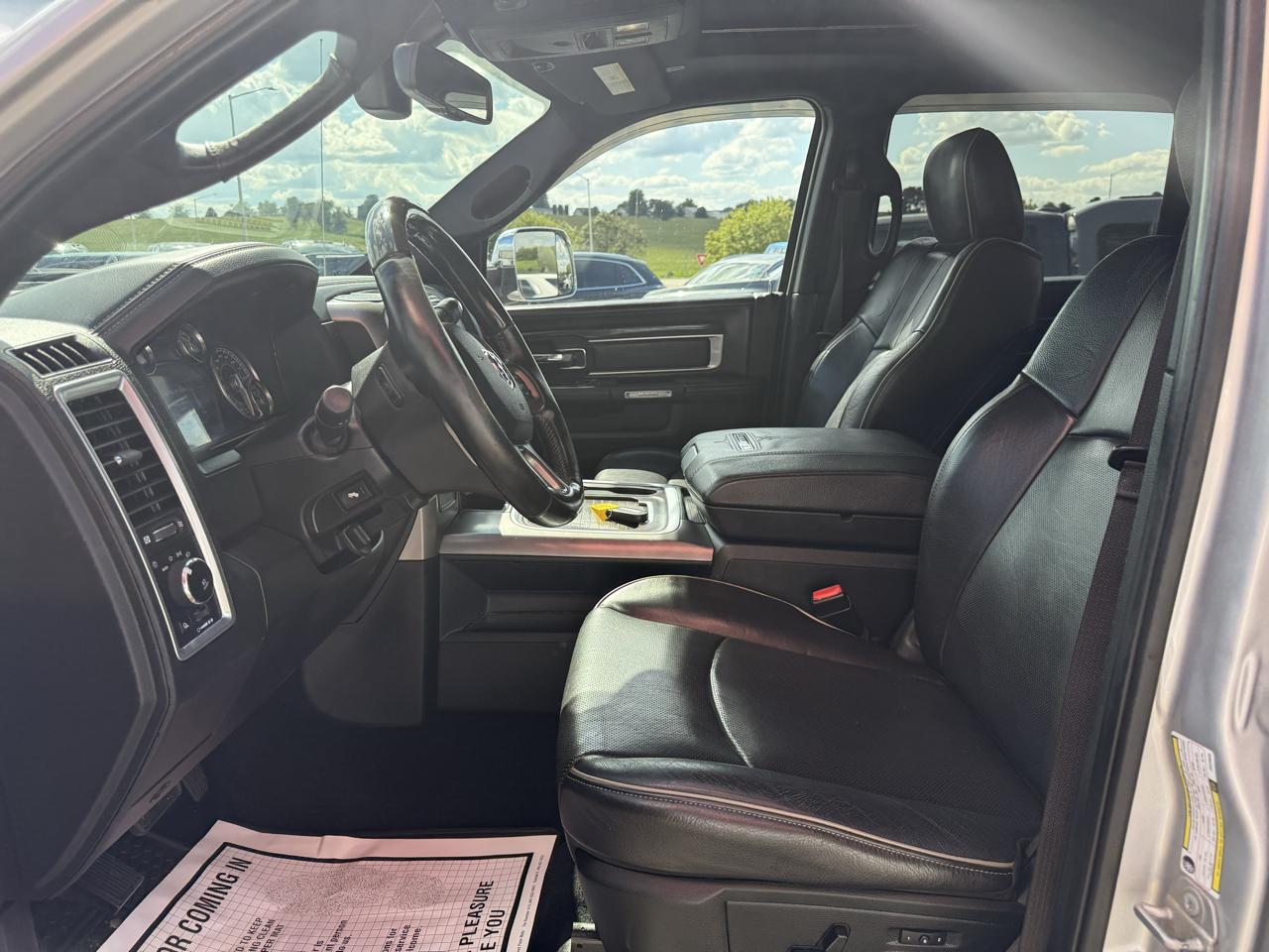 RAM 3500 Limited 4x4 Crew Cab 6'4" Box 2018