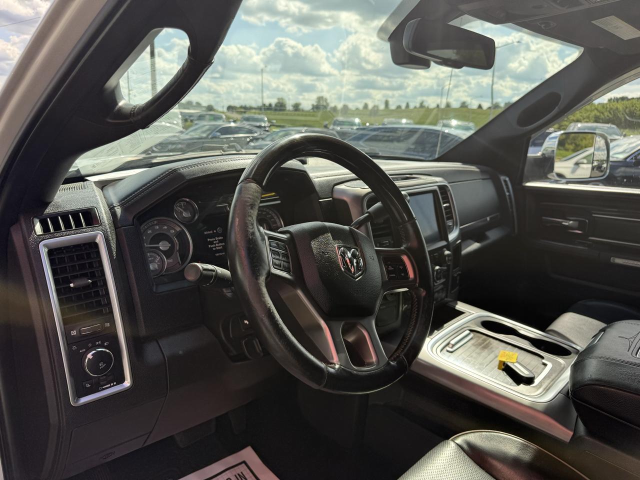 RAM 3500 Limited 4x4 Crew Cab 6'4" Box 2018