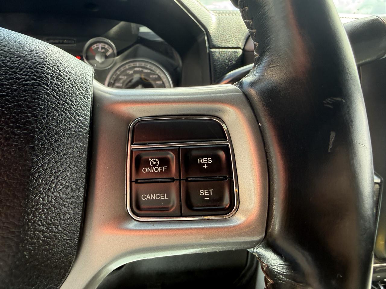 RAM 3500 Limited 4x4 Crew Cab 6'4" Box 2018