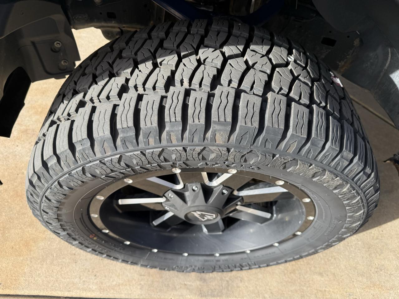 RAM 1500 Big Horn 4x4 Crew Cab 5'7" Box 2022