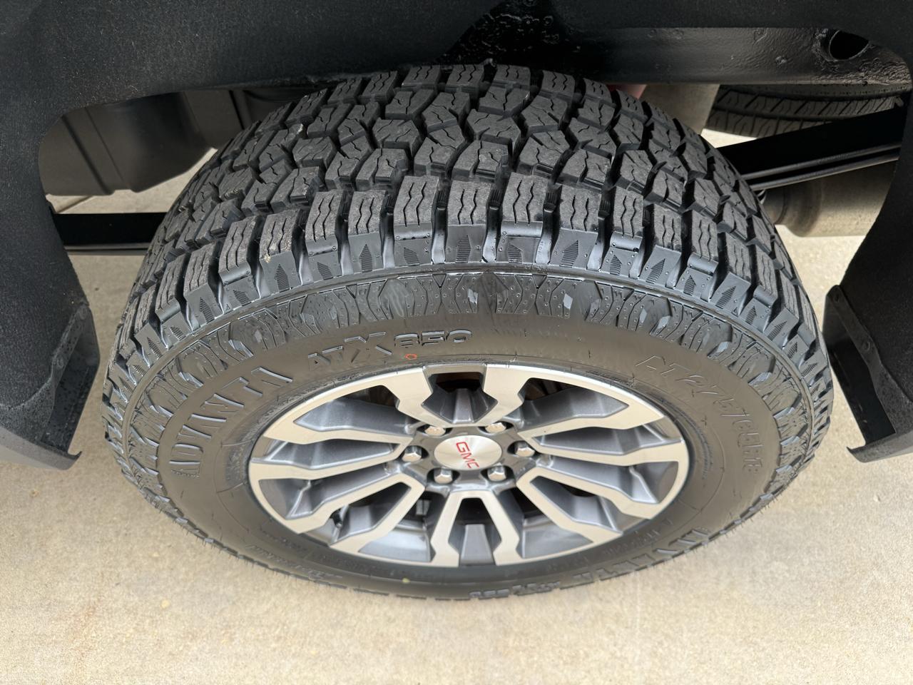 GMC Sierra 1500 4WD Crew Cab 147" AT4 2020