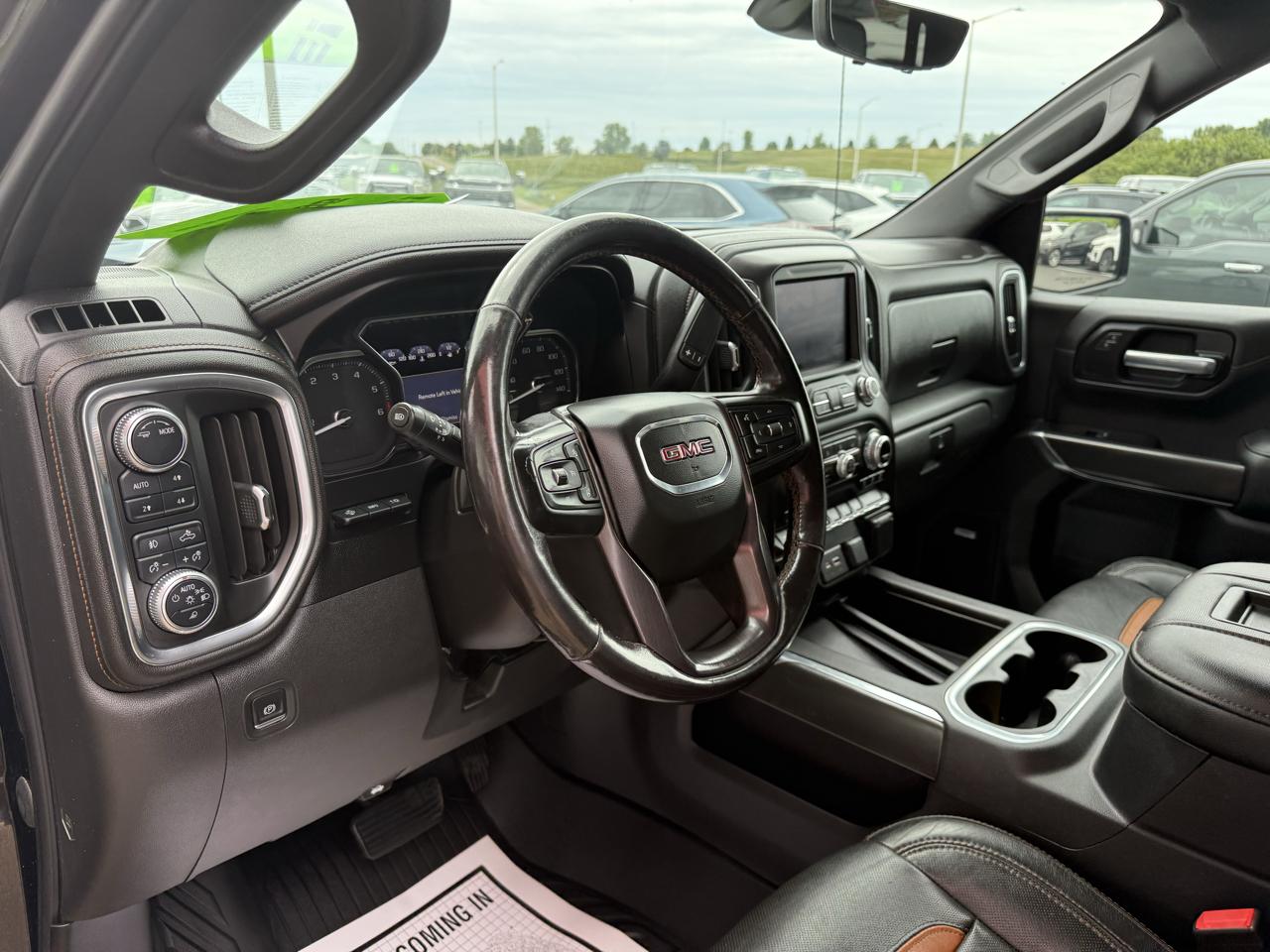 GMC Sierra 1500 4WD Crew Cab 147" AT4 2020