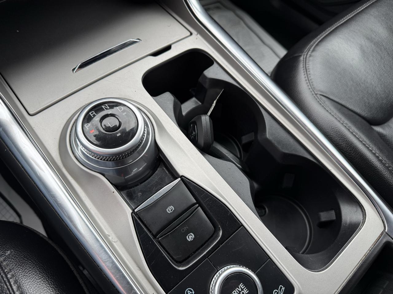 2022 Ford Explorer Limited - Photo 21