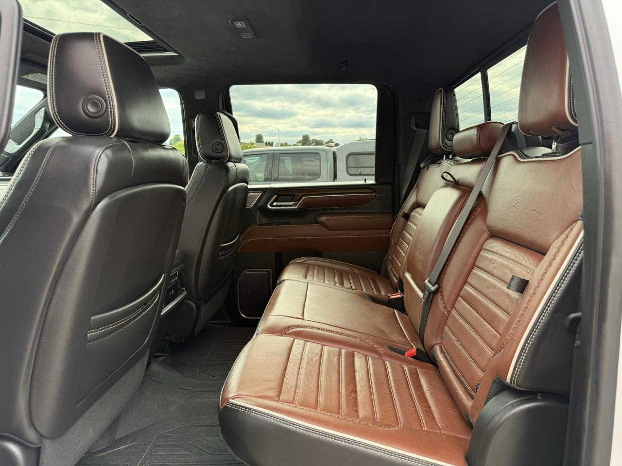 GMC Sierra 2500HD 4WD Crew Cab 159" Denali Ultimate 2024