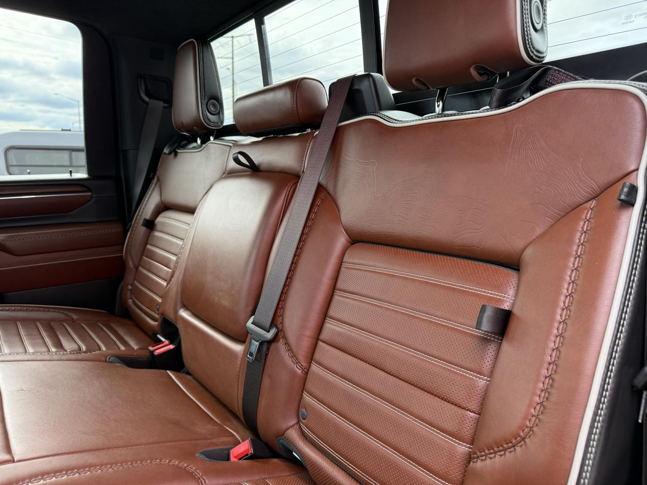 GMC Sierra 2500HD 4WD Crew Cab 159" Denali Ultimate 2024
