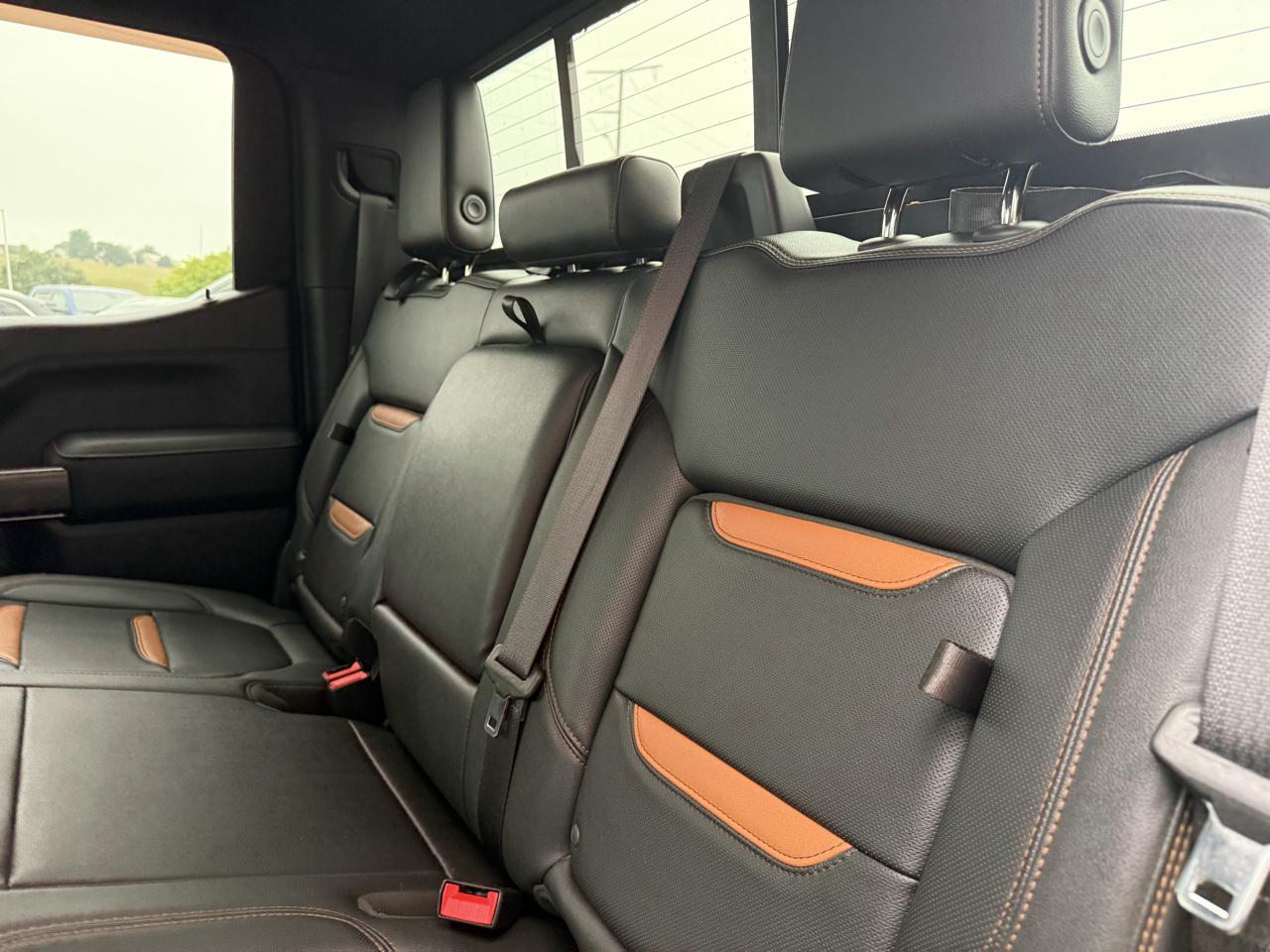 GMC Sierra 1500 4WD Crew Cab 147" AT4 2021
